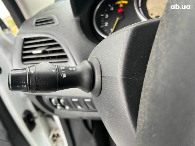 Білий Рено Меган, об'ємом двигуна 1.5 л та пробігом 240 тис. км за 8190 $, фото 24 на Automoto.ua