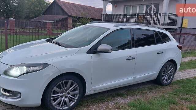 Белый Рено Меган, объемом двигателя 1.46 л и пробегом 285 тыс. км за 7000 $, фото 4 на Automoto.ua