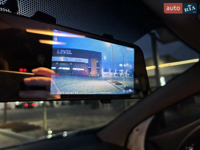 Білий Рено Меган, об'ємом двигуна 1.46 л та пробігом 304 тис. км за 6499 $, фото 21 на Automoto.ua