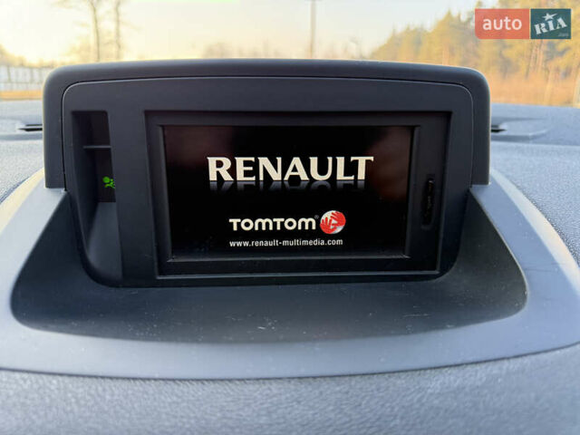 Белый Рено Меган, объемом двигателя 1.5 л и пробегом 257 тыс. км за 7200 $, фото 22 на Automoto.ua