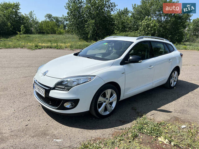 Белый Рено Меган, объемом двигателя 1.4 л и пробегом 191 тыс. км за 8500 $, фото 8 на Automoto.ua