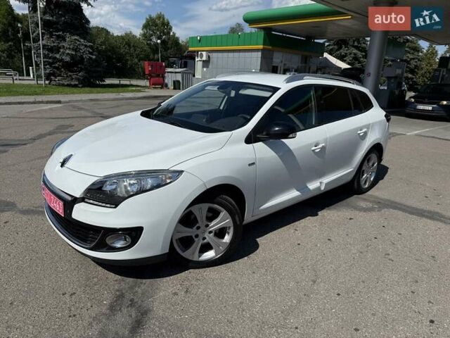 Белый Рено Меган, объемом двигателя 1.5 л и пробегом 225 тыс. км за 7699 $, фото 1 на Automoto.ua