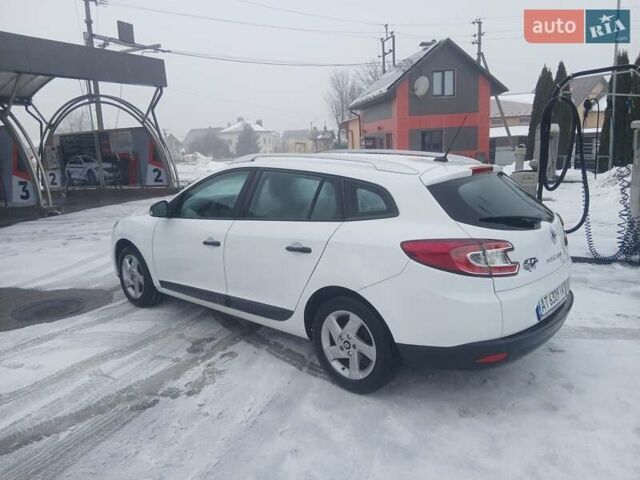 Білий Рено Меган, об'ємом двигуна 1.6 л та пробігом 171 тис. км за 7300 $, фото 5 на Automoto.ua