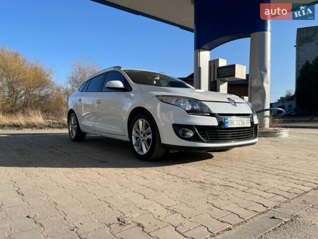 Белый Рено Меган, объемом двигателя 1.5 л и пробегом 250 тыс. км за 7400 $, фото 6 на Automoto.ua