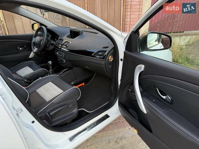 Белый Рено Меган, объемом двигателя 1.5 л и пробегом 225 тыс. км за 7699 $, фото 124 на Automoto.ua