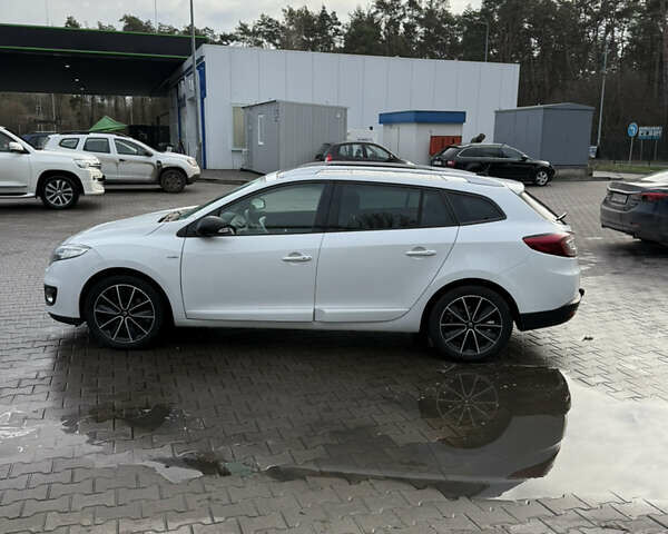 Білий Рено Меган, об'ємом двигуна 1.46 л та пробігом 309 тис. км за 7750 $, фото 3 на Automoto.ua