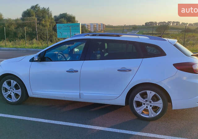 Белый Рено Меган, объемом двигателя 1.5 л и пробегом 198 тыс. км за 10000 $, фото 3 на Automoto.ua