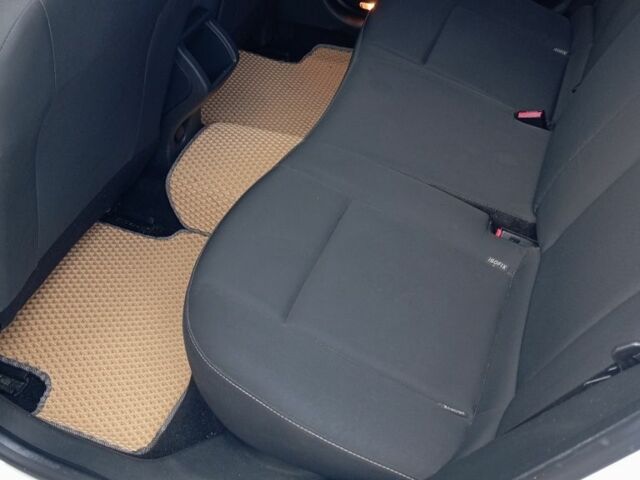 Белый Рено Меган, объемом двигателя 1.5 л и пробегом 233 тыс. км за 7800 $, фото 3 на Automoto.ua