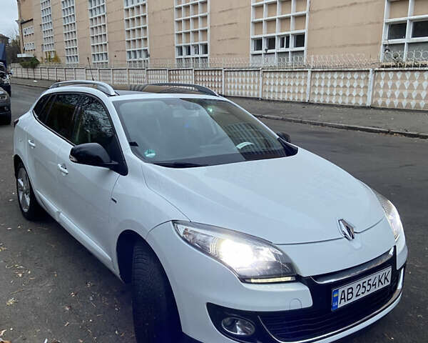 Білий Рено Меган, об'ємом двигуна 1.46 л та пробігом 269 тис. км за 8000 $, фото 3 на Automoto.ua
