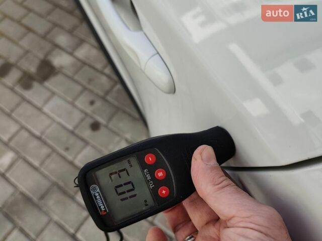 Білий Рено Меган, об'ємом двигуна 1.5 л та пробігом 250 тис. км за 6999 $, фото 83 на Automoto.ua