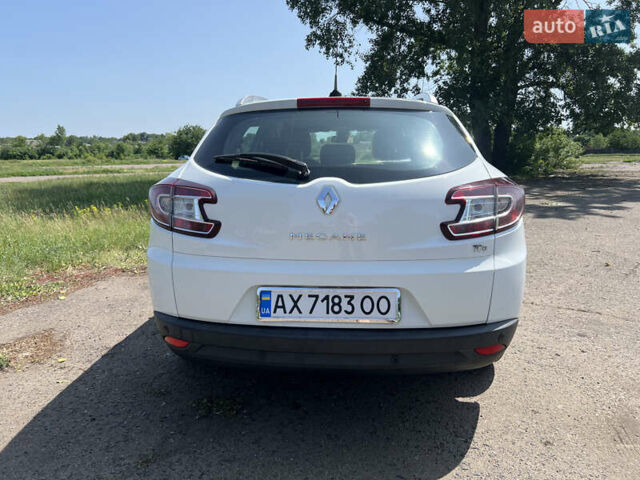 Белый Рено Меган, объемом двигателя 1.4 л и пробегом 191 тыс. км за 8500 $, фото 4 на Automoto.ua