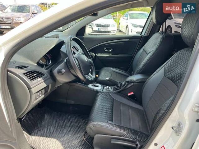 Белый Рено Меган, объемом двигателя 1.5 л и пробегом 195 тыс. км за 6490 $, фото 14 на Automoto.ua