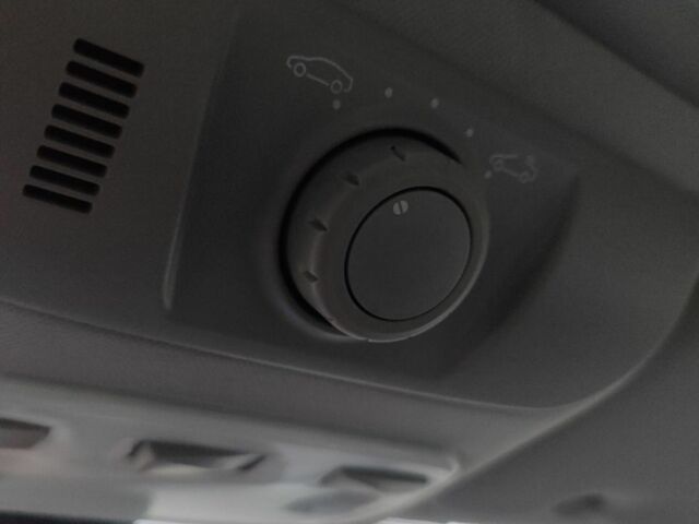 Белый Рено Меган, объемом двигателя 1.5 л и пробегом 264 тыс. км за 8200 $, фото 20 на Automoto.ua