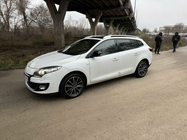 Білий Рено Меган, об'ємом двигуна 1.5 л та пробігом 260 тис. км за 7000 $, фото 1 на Automoto.ua