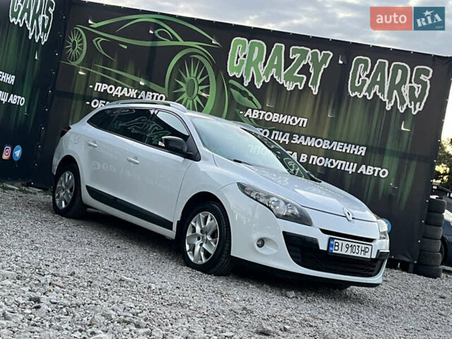 Білий Рено Меган, об'ємом двигуна 1.5 л та пробігом 250 тис. км за 7900 $, фото 4 на Automoto.ua