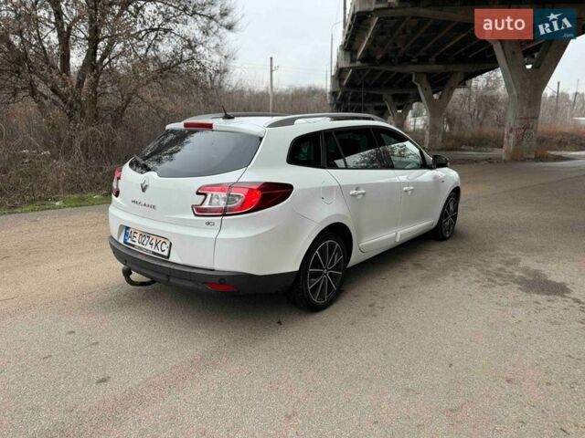Белый Рено Меган, объемом двигателя 1.46 л и пробегом 243 тыс. км за 6999 $, фото 16 на Automoto.ua