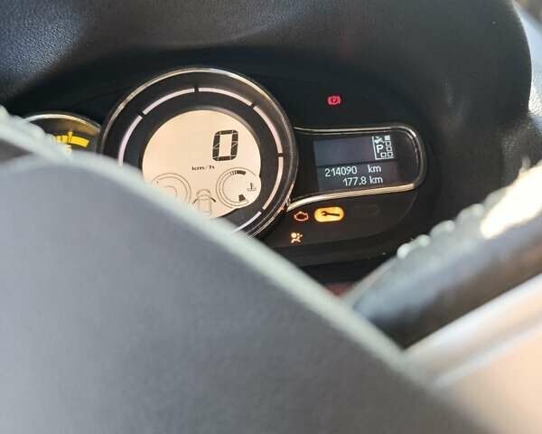 Белый Рено Меган, объемом двигателя 1.5 л и пробегом 217 тыс. км за 7000 $, фото 4 на Automoto.ua