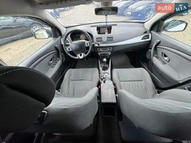 Білий Рено Меган, об'ємом двигуна 1.5 л та пробігом 274 тис. км за 6500 $, фото 52 на Automoto.ua