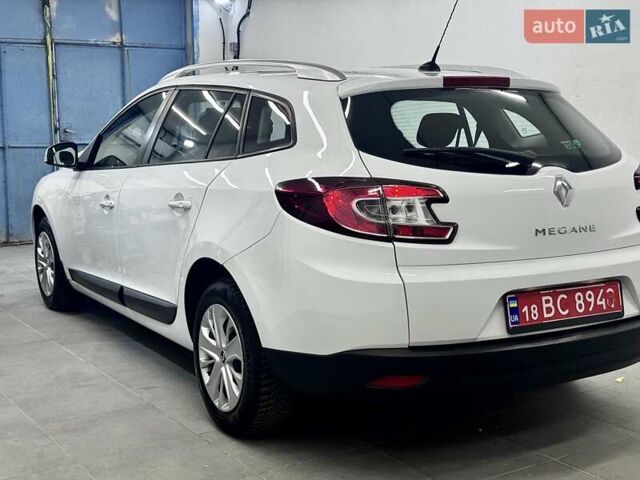 Білий Рено Меган, об'ємом двигуна 1.5 л та пробігом 270 тис. км за 6699 $, фото 13 на Automoto.ua