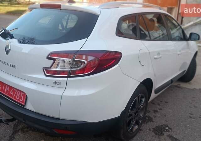 Белый Рено Меган, объемом двигателя 1.5 л и пробегом 265 тыс. км за 6900 $, фото 21 на Automoto.ua