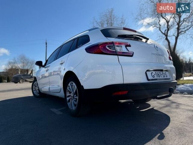 Білий Рено Меган, об'ємом двигуна 1.46 л та пробігом 262 тис. км за 7200 $, фото 10 на Automoto.ua