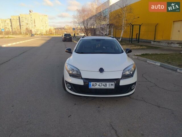 Белый Рено Меган, объемом двигателя 1.5 л и пробегом 270 тыс. км за 8500 $, фото 15 на Automoto.ua