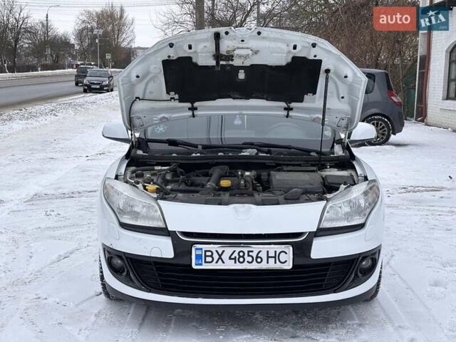 Білий Рено Меган, об'ємом двигуна 1.46 л та пробігом 265 тис. км за 6990 $, фото 29 на Automoto.ua