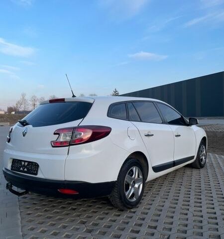 Белый Рено Меган, объемом двигателя 1.46 л и пробегом 278 тыс. км за 5600 $, фото 6 на Automoto.ua