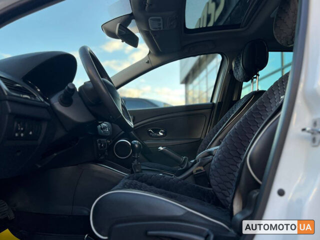 Білий Рено Меган, об'ємом двигуна 1.5 л та пробігом 225 тис. км за 8600 $, фото 7 на Automoto.ua
