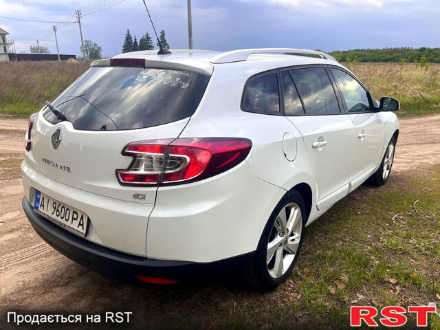 Белый Рено Меган, объемом двигателя 1.5 л и пробегом 190 тыс. км за 8000 $, фото 5 на Automoto.ua