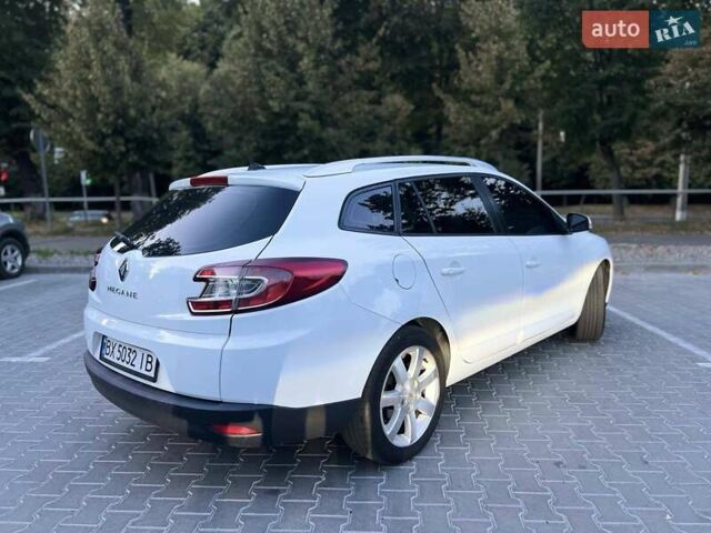 Белый Рено Меган, объемом двигателя 1.5 л и пробегом 260 тыс. км за 6999 $, фото 1 на Automoto.ua