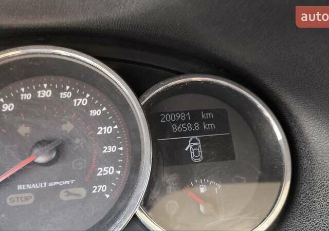 Білий Рено Меган, об'ємом двигуна 1.6 л та пробігом 201 тис. км за 8500 $, фото 8 на Automoto.ua