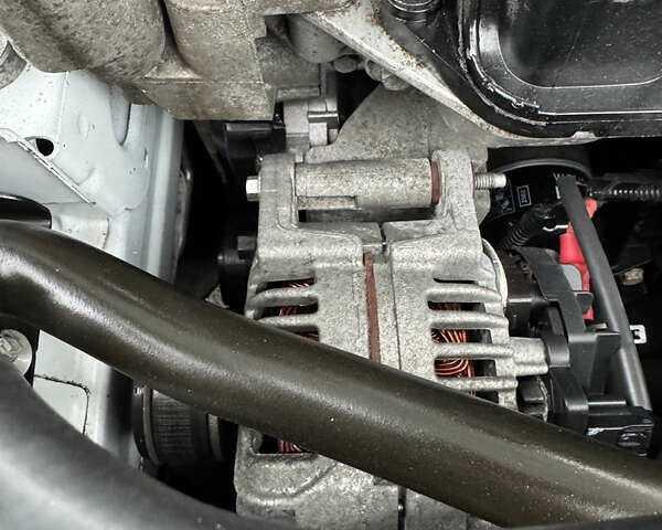 Білий Рено Меган, об'ємом двигуна 1.6 л та пробігом 235 тис. км за 7500 $, фото 41 на Automoto.ua