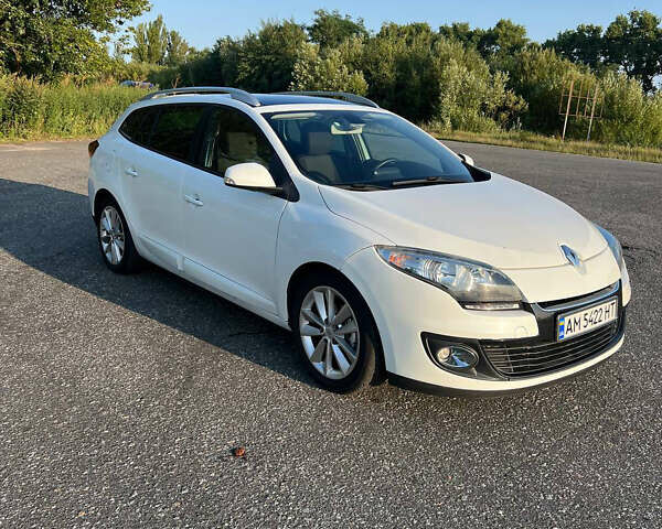 Білий Рено Меган, об'ємом двигуна 1.5 л та пробігом 285 тис. км за 8000 $, фото 2 на Automoto.ua