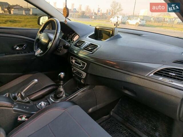 Білий Рено Меган, об'ємом двигуна 1.5 л та пробігом 297 тис. км за 7500 $, фото 14 на Automoto.ua