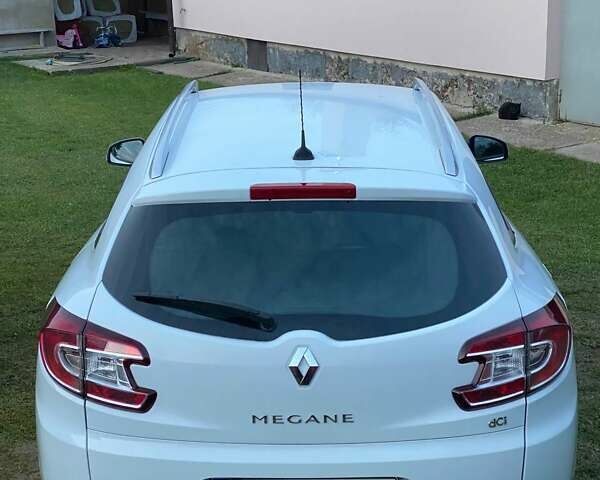 Білий Рено Меган, об'ємом двигуна 1.46 л та пробігом 244 тис. км за 8450 $, фото 3 на Automoto.ua
