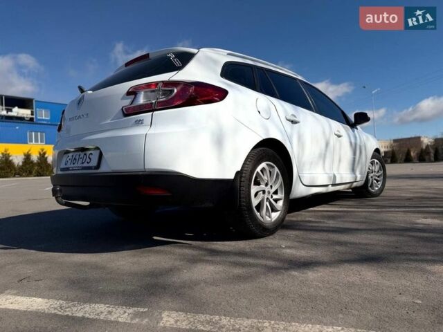Білий Рено Меган, об'ємом двигуна 1.46 л та пробігом 262 тис. км за 7200 $, фото 9 на Automoto.ua