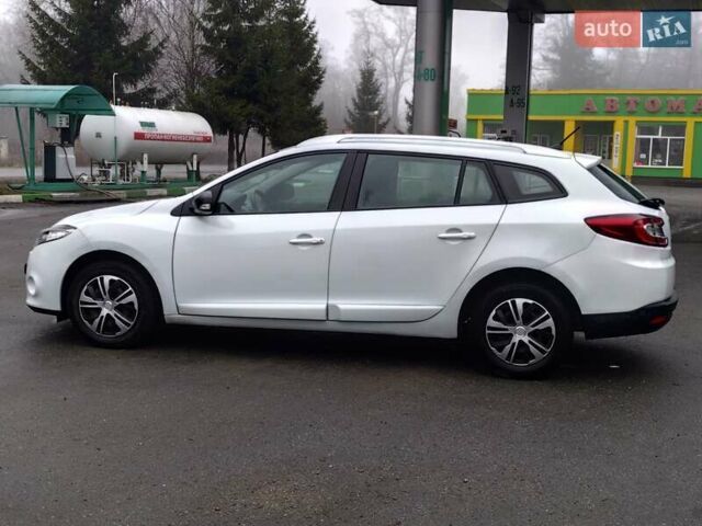 Белый Рено Меган, объемом двигателя 1.6 л и пробегом 57 тыс. км за 7750 $, фото 14 на Automoto.ua