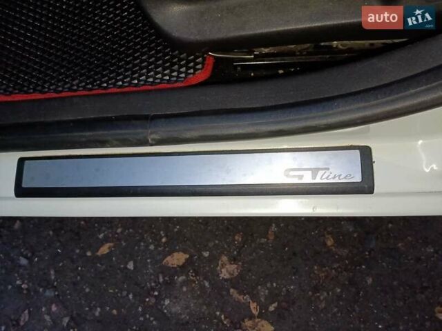 Білий Рено Меган, об'ємом двигуна 1.5 л та пробігом 261 тис. км за 7600 $, фото 11 на Automoto.ua