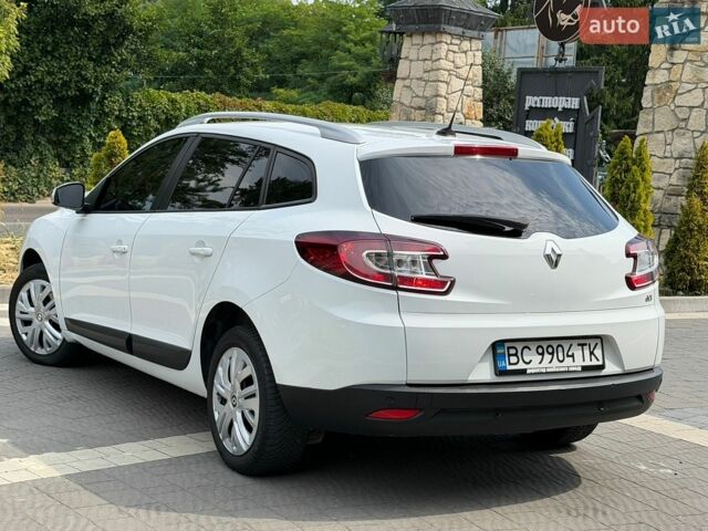 Білий Рено Меган, об'ємом двигуна 1.46 л та пробігом 286 тис. км за 5500 $, фото 8 на Automoto.ua