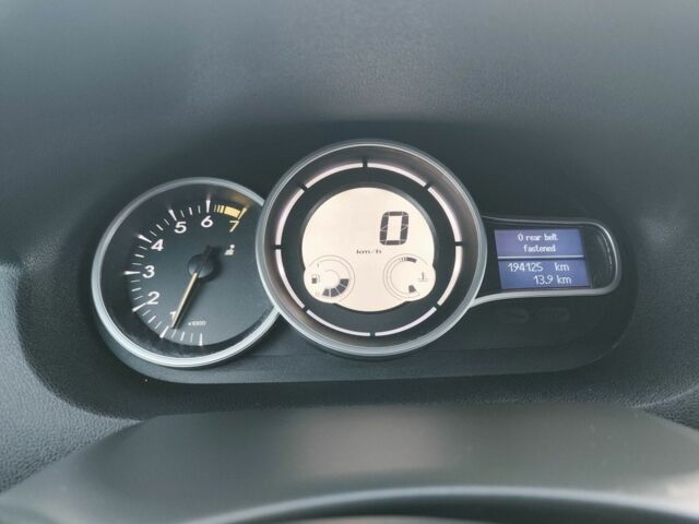 Білий Рено Меган, об'ємом двигуна 1.6 л та пробігом 194 тис. км за 7700 $, фото 7 на Automoto.ua