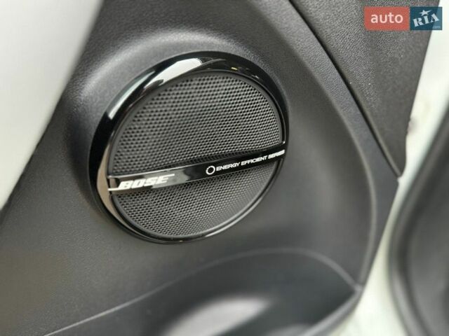 Белый Рено Меган, объемом двигателя 1.46 л и пробегом 243 тыс. км за 6999 $, фото 20 на Automoto.ua