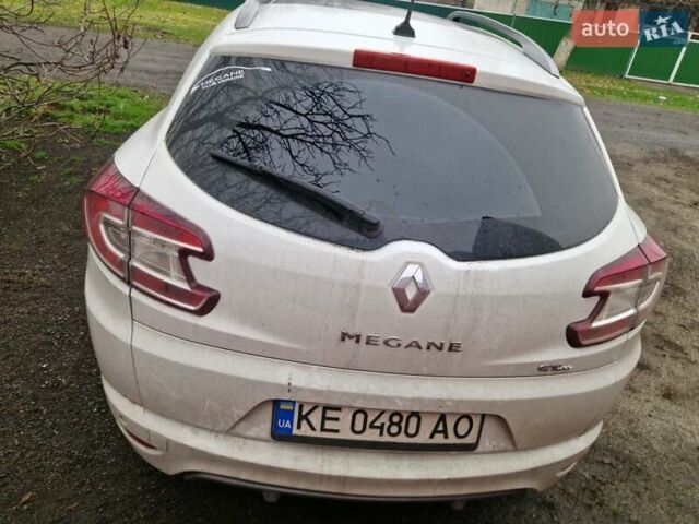 Білий Рено Меган, об'ємом двигуна 1.46 л та пробігом 327 тис. км за 8000 $, фото 3 на Automoto.ua
