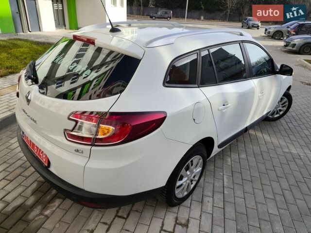 Білий Рено Меган, об'ємом двигуна 1.5 л та пробігом 250 тис. км за 6999 $, фото 26 на Automoto.ua