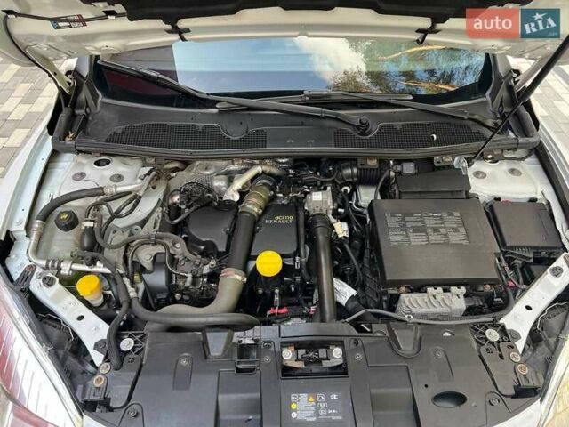 Рено Меган 2012 у Львові на Automoto.ua Білий Рено Меган, об'ємом двигуна 1.5 л та пробігом 304 тис. км за 8000 $, фото 14 на Automoto.ua