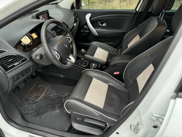 Білий Рено Меган, об'ємом двигуна 1.5 л та пробігом 260 тис. км за 7000 $, фото 6 на Automoto.ua