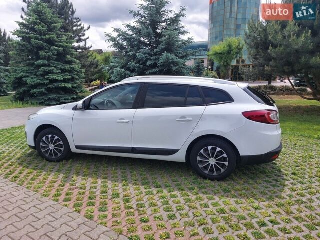 Білий Рено Меган, об'ємом двигуна 1.46 л та пробігом 203 тис. км за 8500 $, фото 8 на Automoto.ua