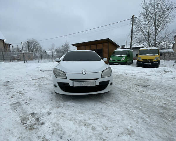 Білий Рено Меган, об'ємом двигуна 1.5 л та пробігом 278 тис. км за 5899 $, фото 18 на Automoto.ua