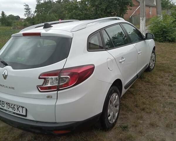 Белый Рено Меган, объемом двигателя 1.5 л и пробегом 200 тыс. км за 7600 $, фото 8 на Automoto.ua