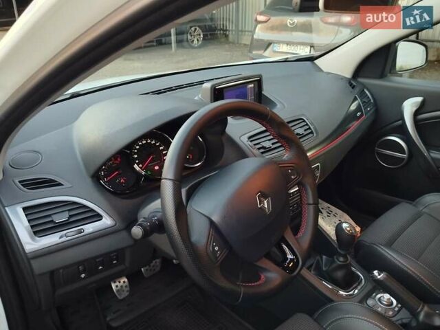 Білий Рено Меган, об'ємом двигуна 1.5 л та пробігом 250 тис. км за 9300 $, фото 9 на Automoto.ua